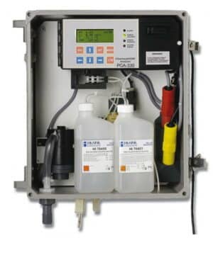 เครื่องวัดและควบคุม pH ORP Chlorine Analyzer Controller รุ่น PCA330